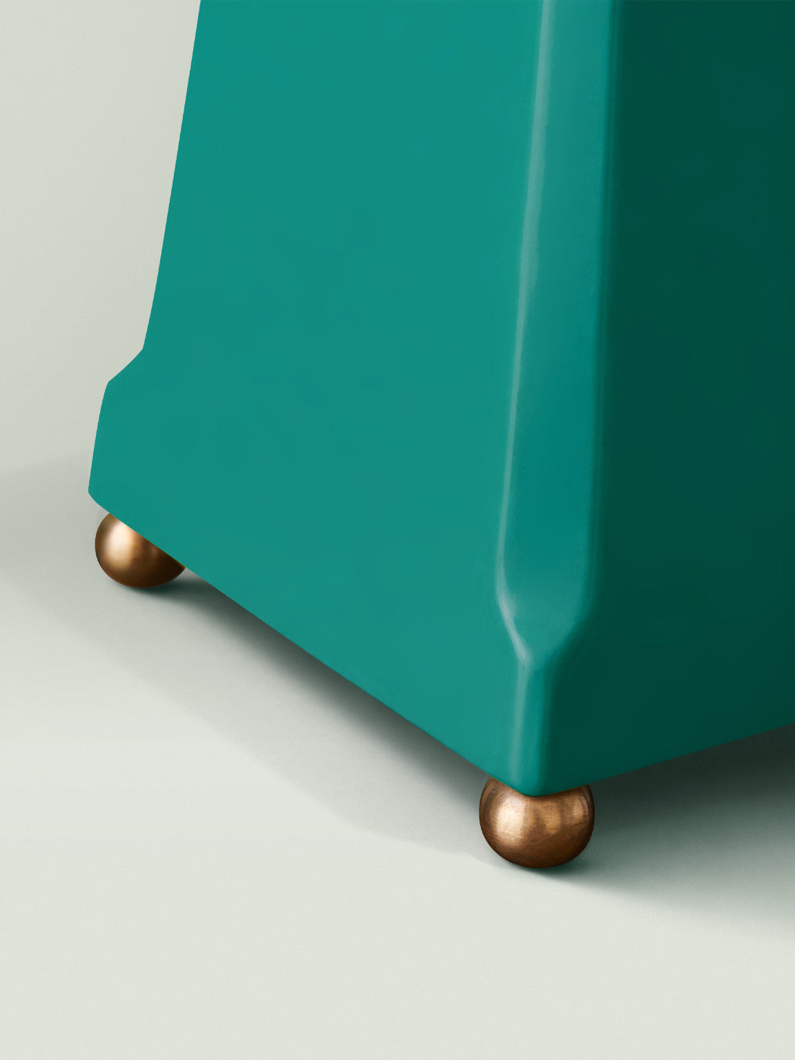 Plato Table Lamp
