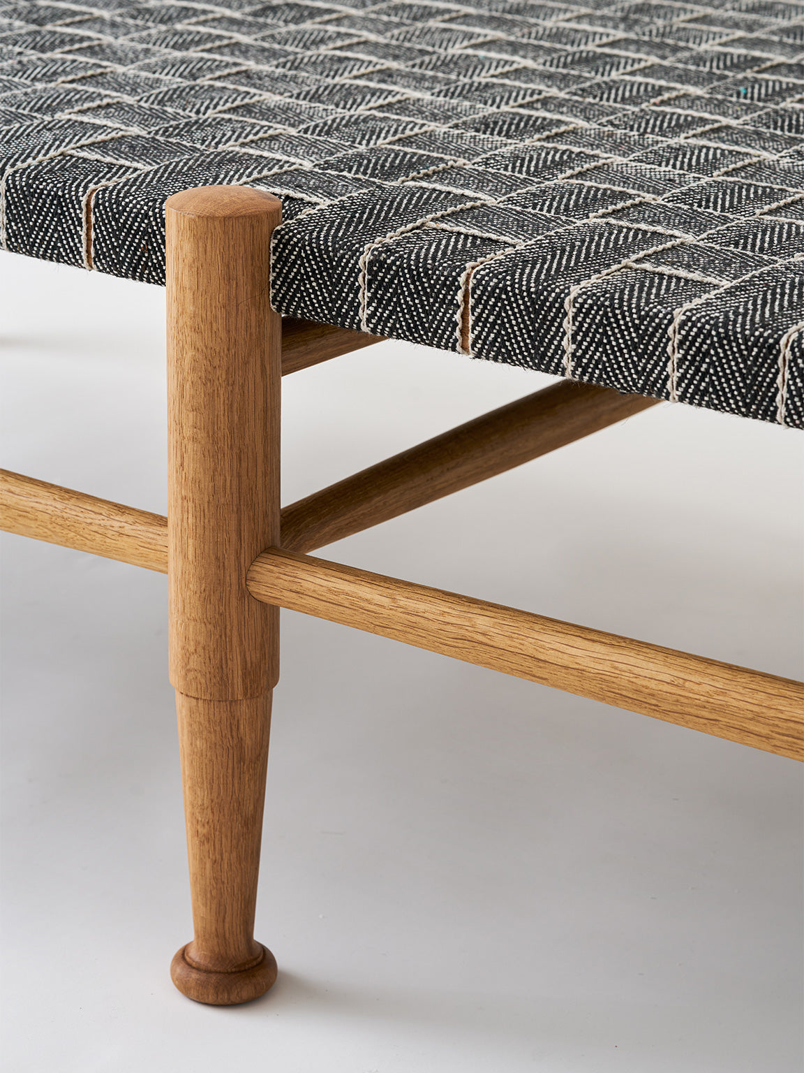 Webbed Daybed